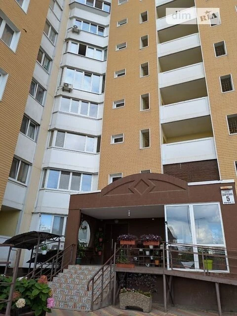 Продаж 2к квартири 78.4 кв. м на вул. Сергія Данченка 5 корп