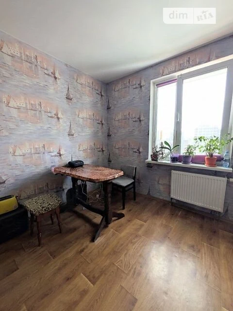 Продаж 2к квартири 78.4 кв. м на вул. Сергія Данченка 5 корп