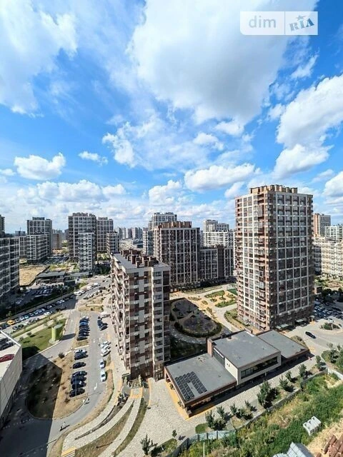 Продаж 2к квартири 78.4 кв. м на вул. Сергія Данченка 5 корп