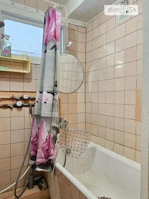 Продаж 2к квартири 47 кв. м на просп. Воскресенський 18Б • I