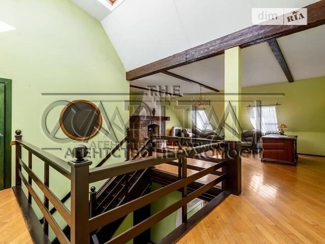 Продаж 3к квартири 200 кв. м на вул. Костянтинівська 10А • I