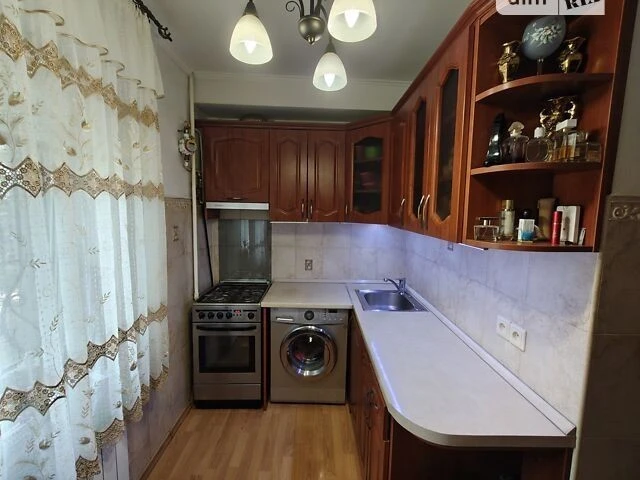 Продаж 2к квартири 45.7 кв. м на вул. Родини Глаголєвих 12А
