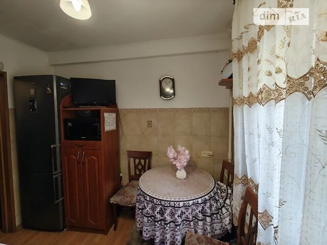 Продаж 2к квартири 45.7 кв. м на вул. Родини Глаголєвих 12А