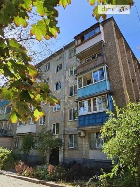 Продаж 2к квартири 43.27 кв. м на вул. Академіка Шалімова 44