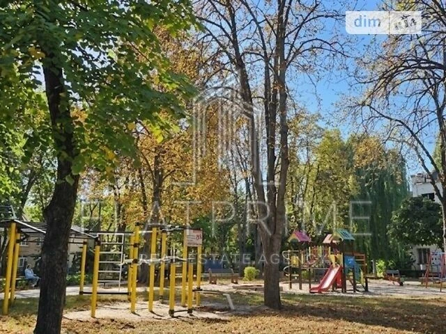 Продаж 2к квартири 43.27 кв. м на вул. Академіка Шалімова 44