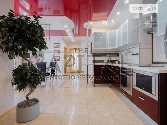 Продаж 3к квартири 101.1 кв. м на наб. Дніпровська 1А • ID 3