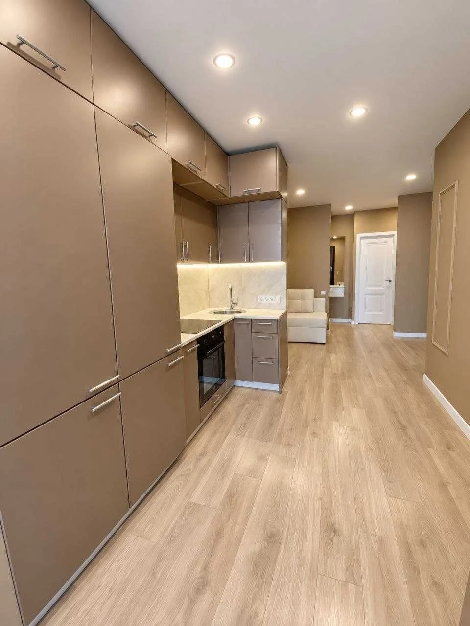 Продам 2 к квартиру 48,5 м² з ремонтом ЖК Хмельницький