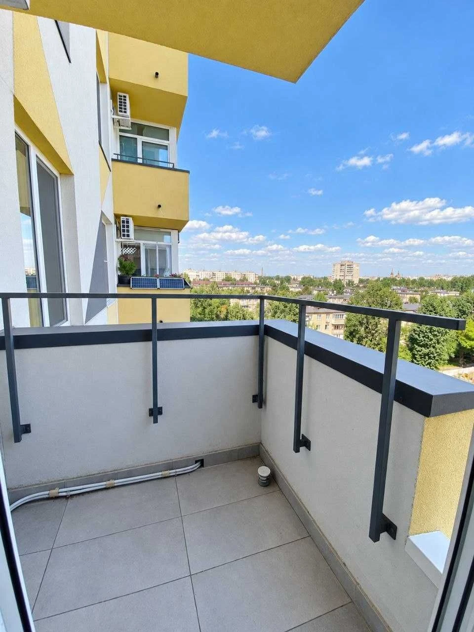 Продам 2 к квартиру 48,5 м² з ремонтом ЖК Хмельницький