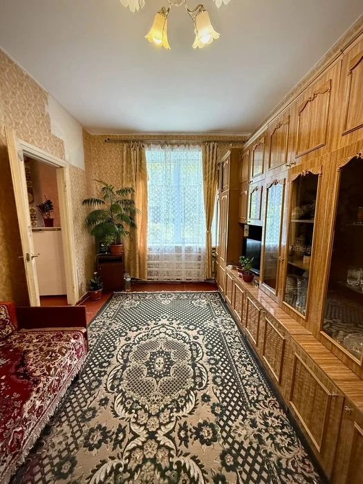 Продам трикімнатну квартиру вул Авіаційна, район Мазепи