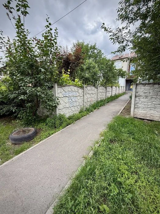 Продам трикімнатну квартиру вул Авіаційна, район Мазепи