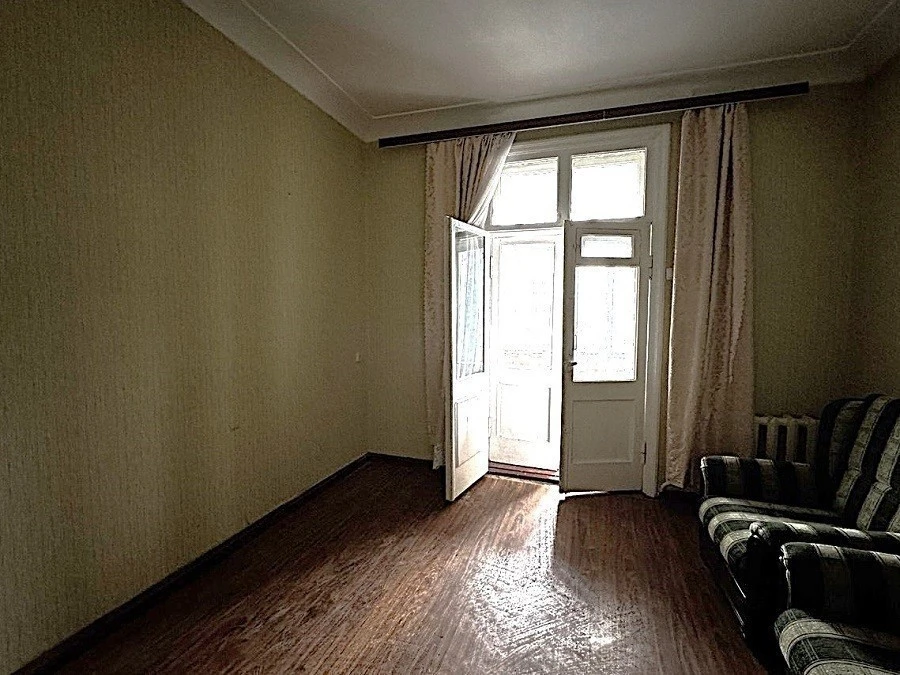 2-room apartment for sale 54 m², Maksym Kryvonosa St., 1