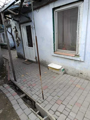 Продам  будинок  з  присройками  під бізнес.