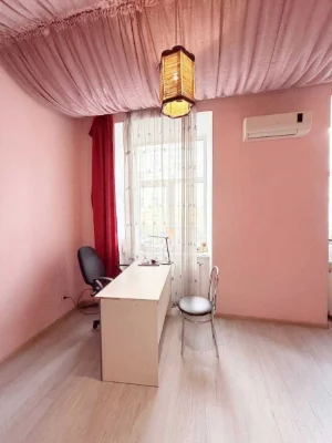 Продаж 2-кімнатної квартири у центрі Львова вул. Городоцька