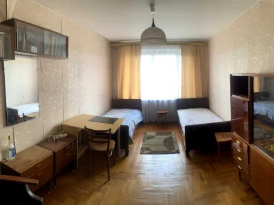 Квартира. Київ, Мілютенка вул.