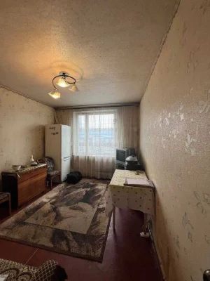 Selling a 3-room apartment at Traktorostroiteley 63 TRK Ukraine Certificate