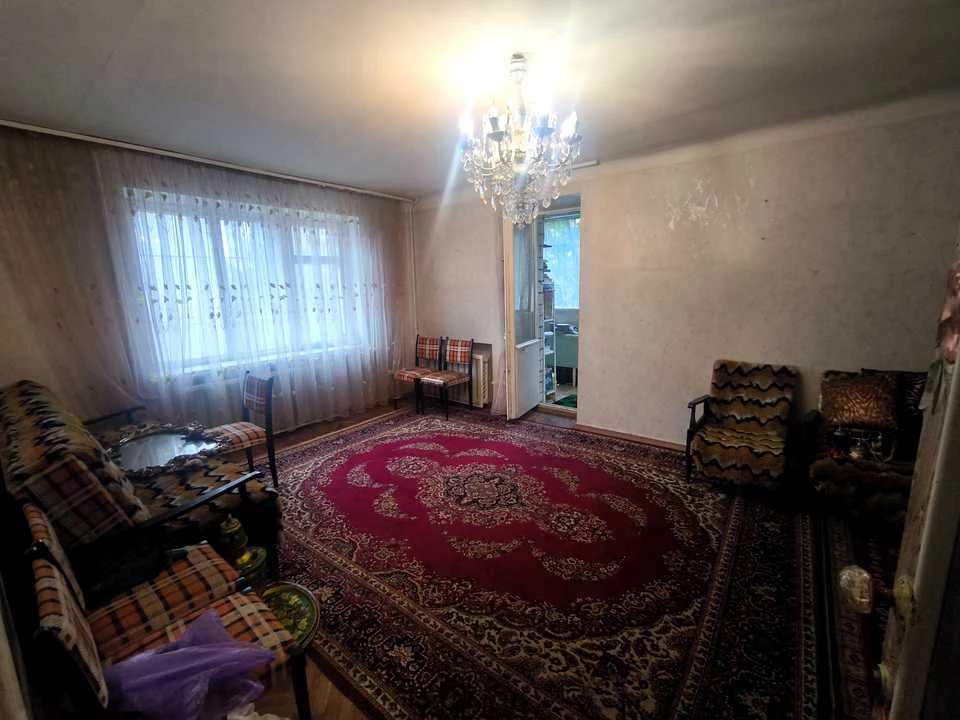 Apartment. Kyiv, Laboratornyi Lane.