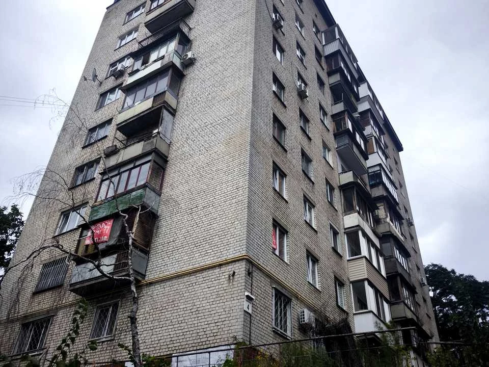 Apartment. Kyiv, Laboratornyi Lane.