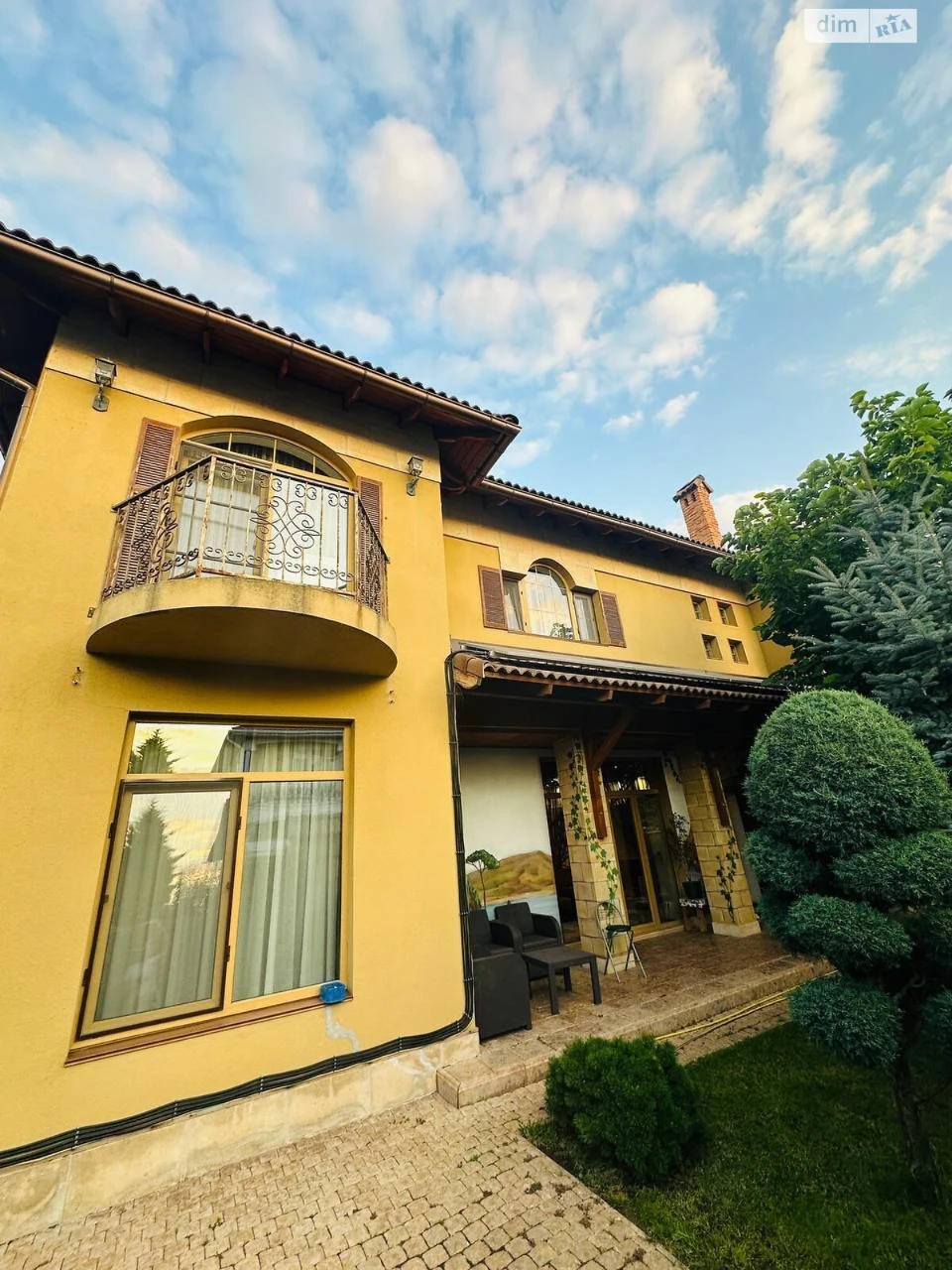 House for sale Sauvignon