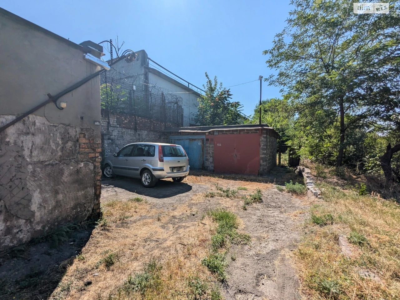 Продажа Место в гаражном кооперативе Вознесеновский (Орджон)