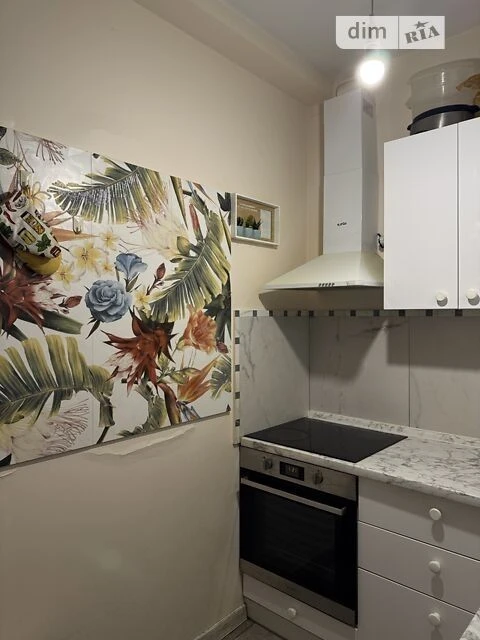 Продаж 1к квартири 42 кв. м на вул. Михайла Максимовича 24Б