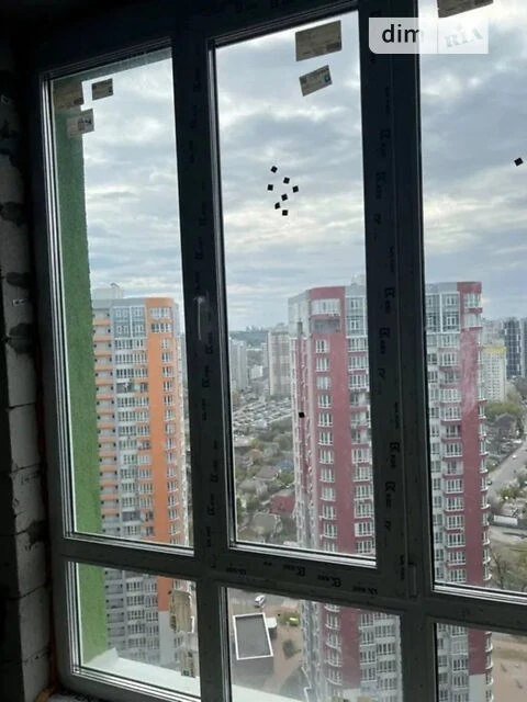 For sale 1-room apartment 32 sq. m. on Kakhovska Street 62A • ID 34582