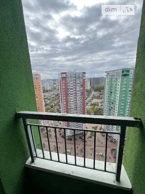 For sale 1-room apartment 32 sq. m. on Kakhovska Street 62A • ID 34582