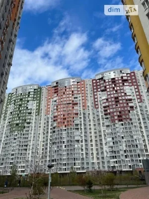 For sale 1-room apartment 32 sq. m. on Kakhovska Street 62A • ID 34582