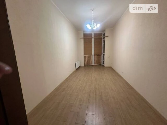 Продаж 2к квартири 76 кв. м на вул. Драгоманова 2Б • ID 3491