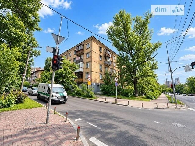 Продаж 2к квартири 56 кв. м на вул. Михайла Бойчука • ID 349