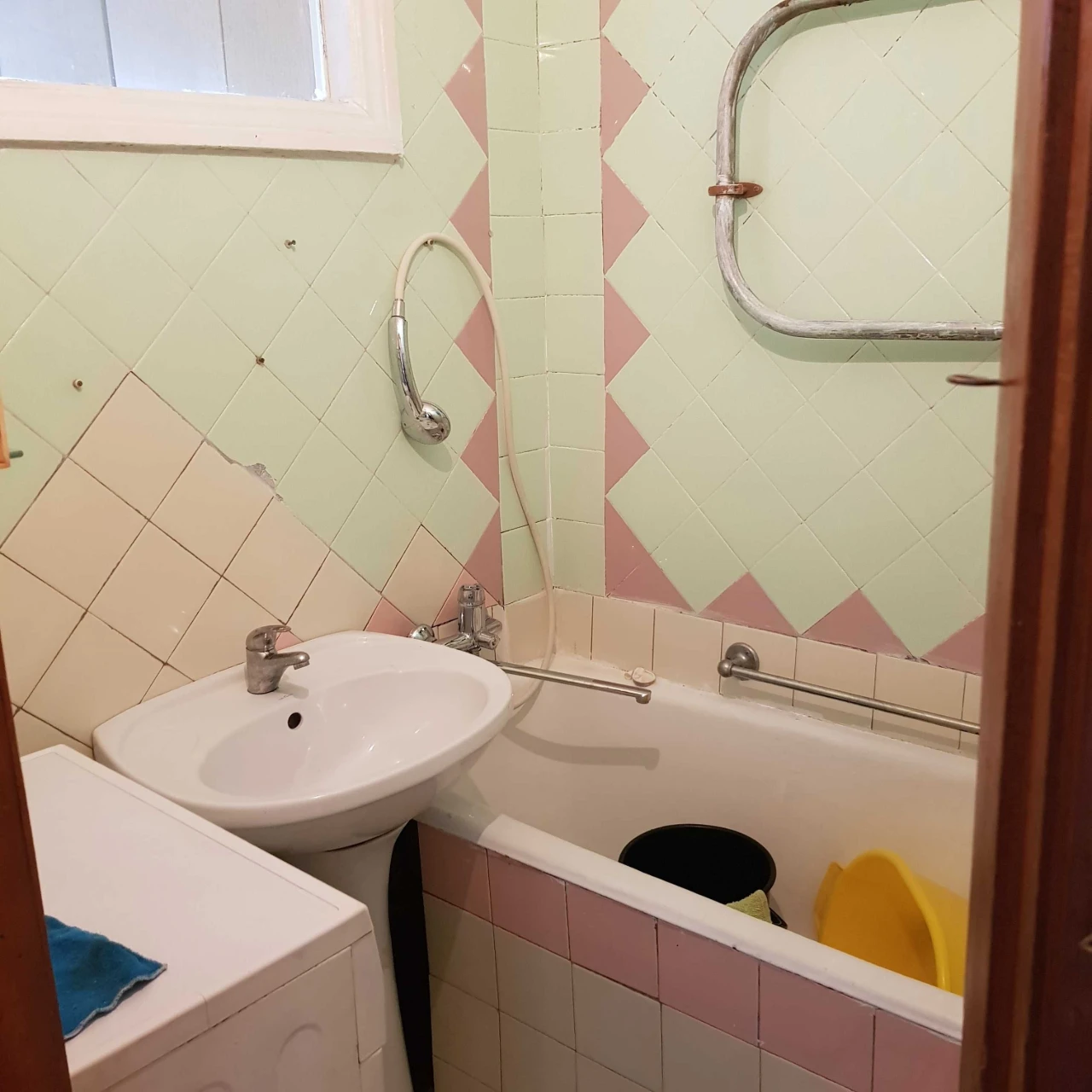 Продам свою 3 кімнатну квартиру в районі Соборної площі