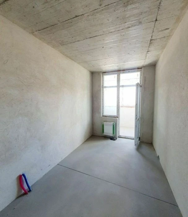 Selling 1-room apartment 40 sq. m. Dniprovska Mriya residential complex. St. S