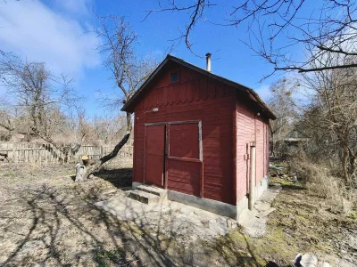 Продам приватизовану дачу у Пролетарському Гаю, біля озера З