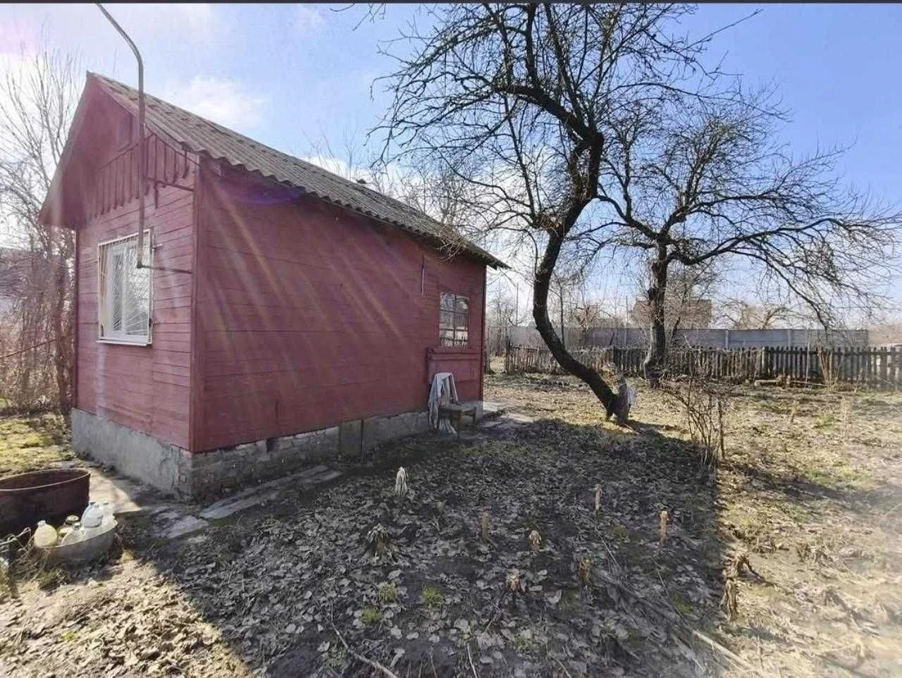 Продам приватизовану дачу у Пролетарському Гаю, біля озера З