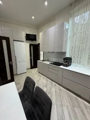 Продаж 3-кімнатної квартири в центрі,  вул.Франка