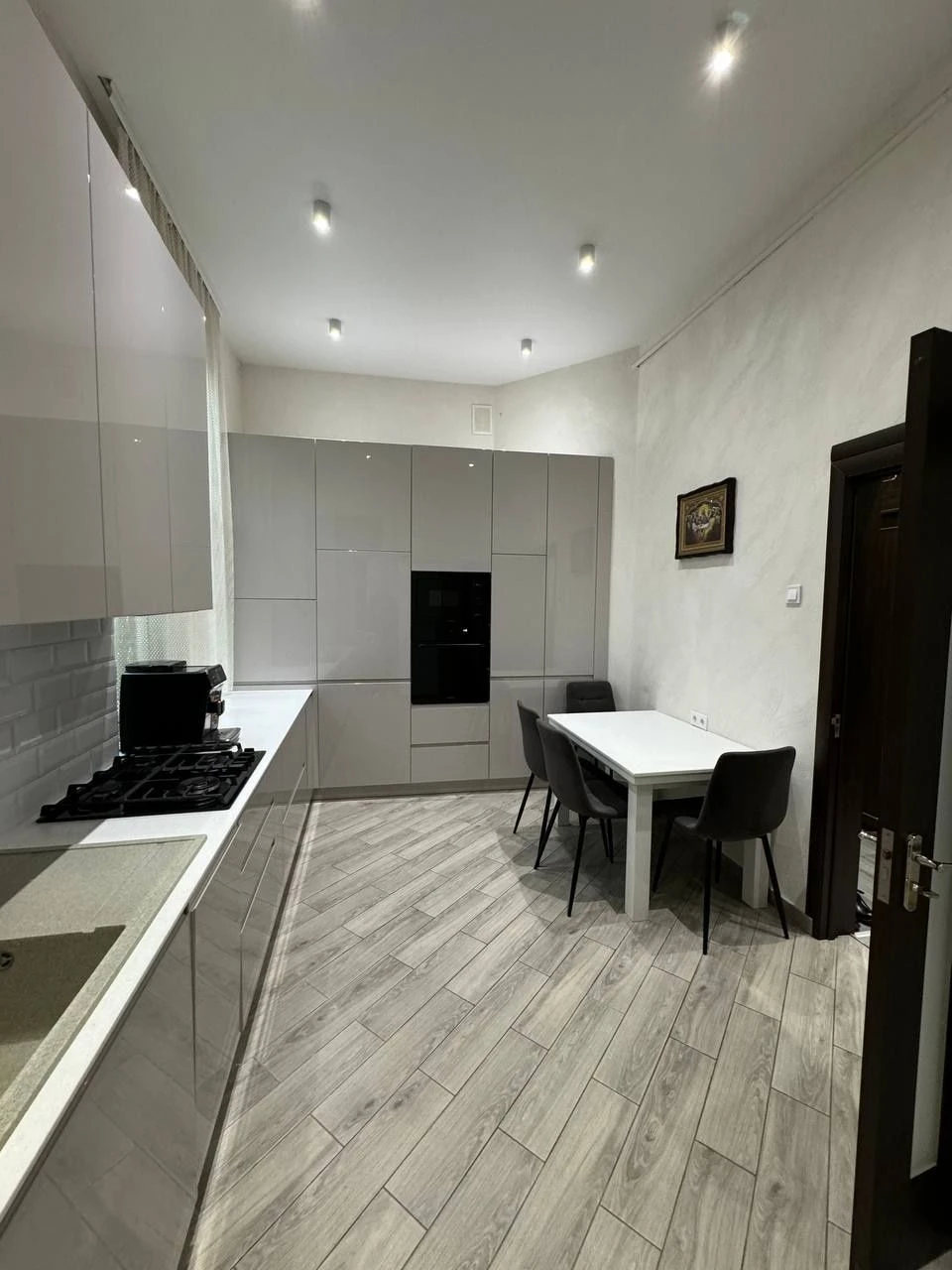 Продаж 3-кімнатної квартири в центрі,  вул.Франка