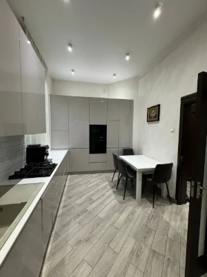 Продаж 3-кімнатної квартири в центрі,  вул.Франка