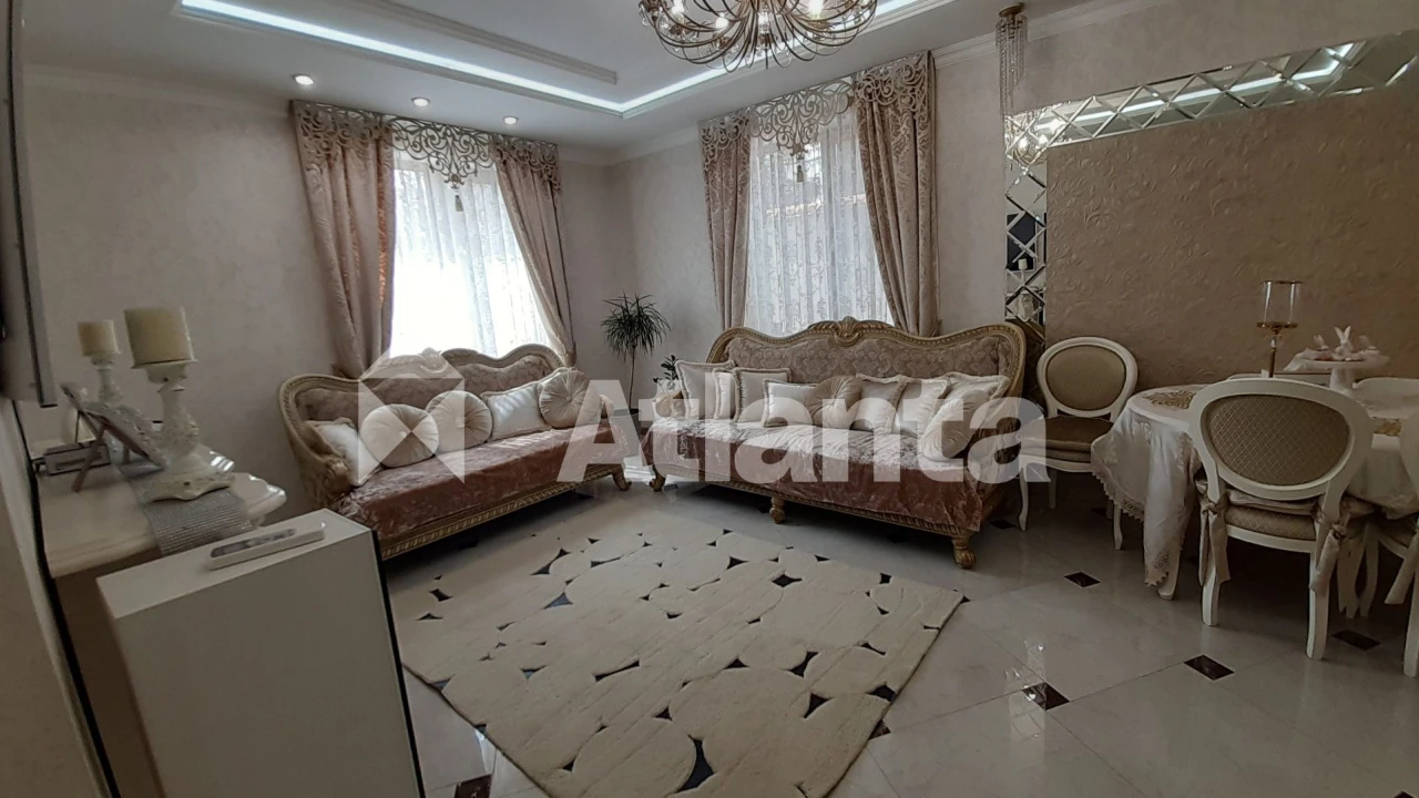 У продажу розкішний 2-поверховий будинок в районі Вузовськог