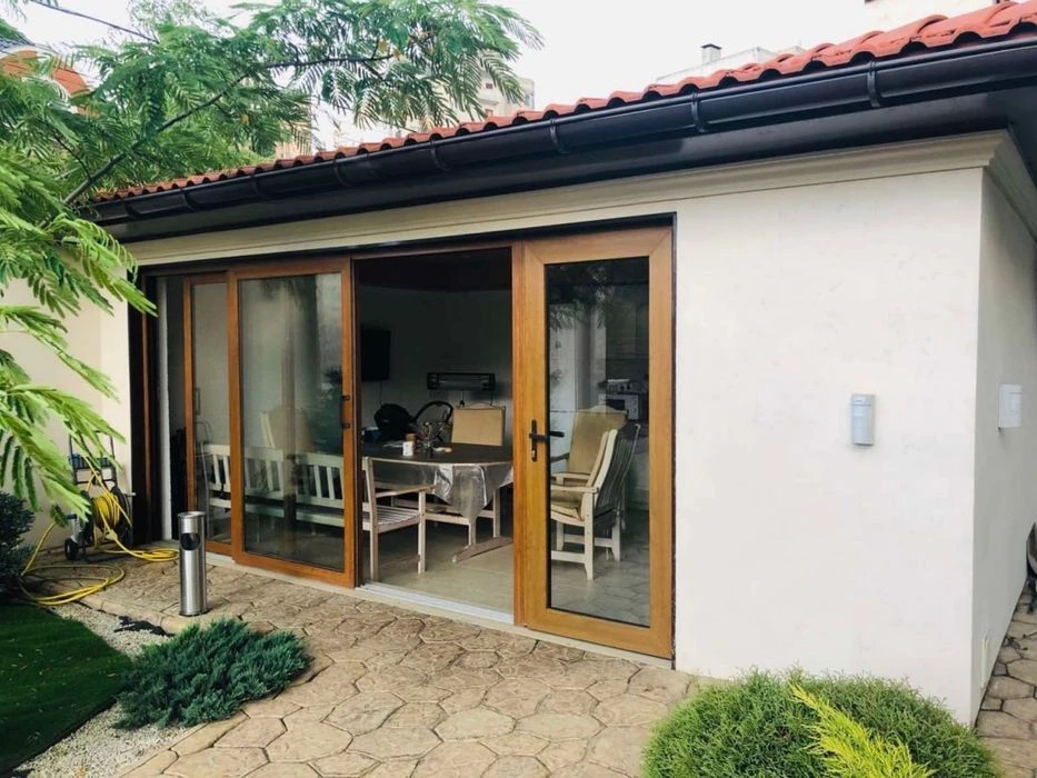 ‼️Продам | Хозяйский дом 240 м² на 5 сотках с подвалом | Кие