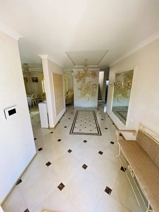 ‼️Продам | Хозяйский дом 240 м² на 5 сотках с подвалом | Кие