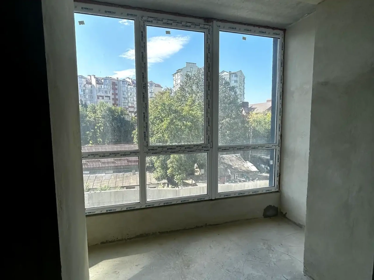 Продаж квартири 3-кімн. 88.6 м² 3/14 пов.