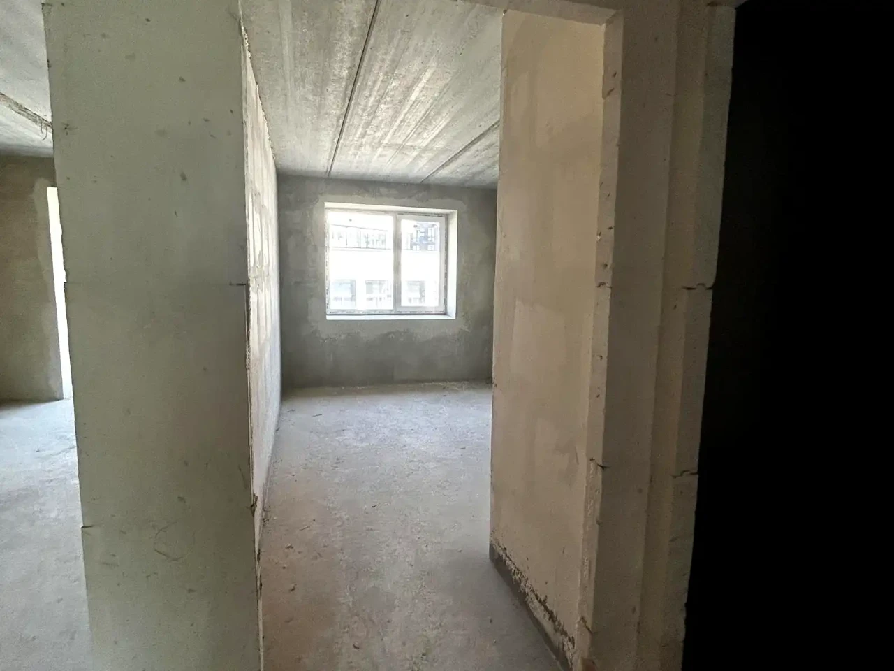 Продаж квартири 3-кімн. 88.6 м² 3/14 пов.