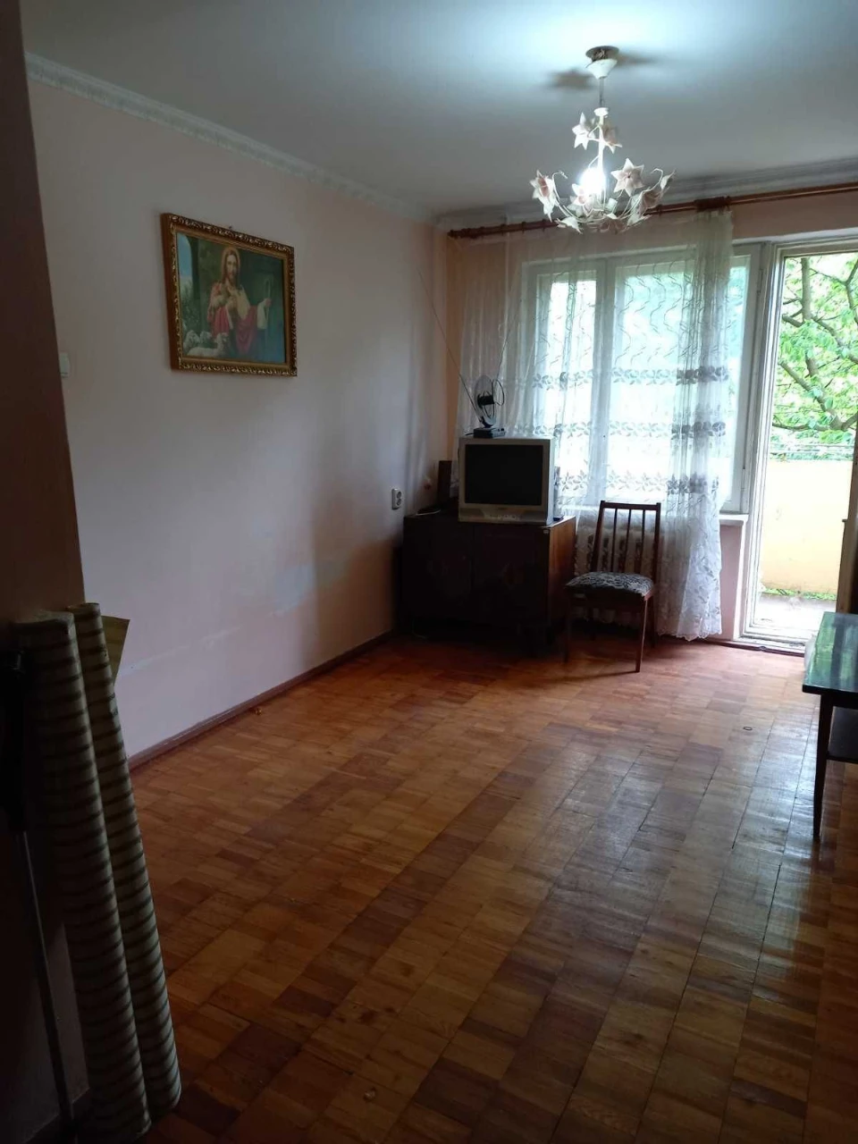 Продаж 1 кім квартири біля озера/парк