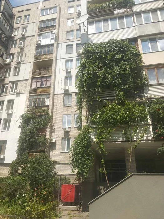 ВИДОВАЯ 3к квартира в Центре 92 кв м 6/9 кирпич