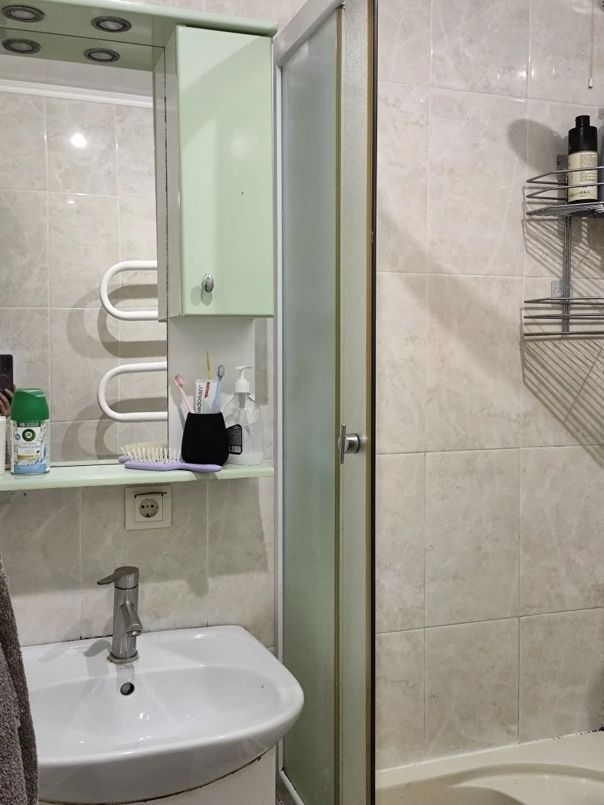 Продам 1 кімнатну квартиру в центрі
