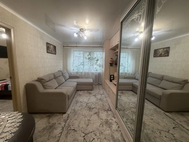 Продажа 3 комнатной квартиры в Корабельном районе