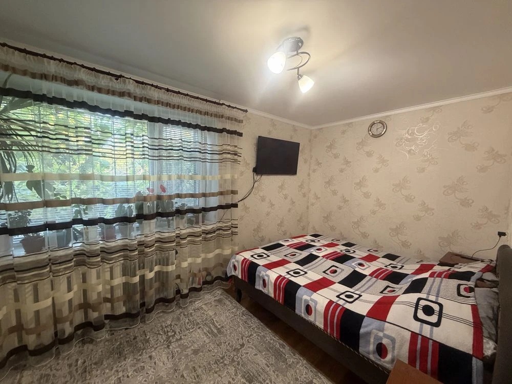 Продажа 3 комнатной квартиры в Корабельном районе