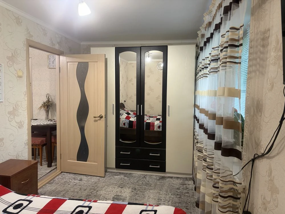 Продажа 3 комнатной квартиры в Корабельном районе