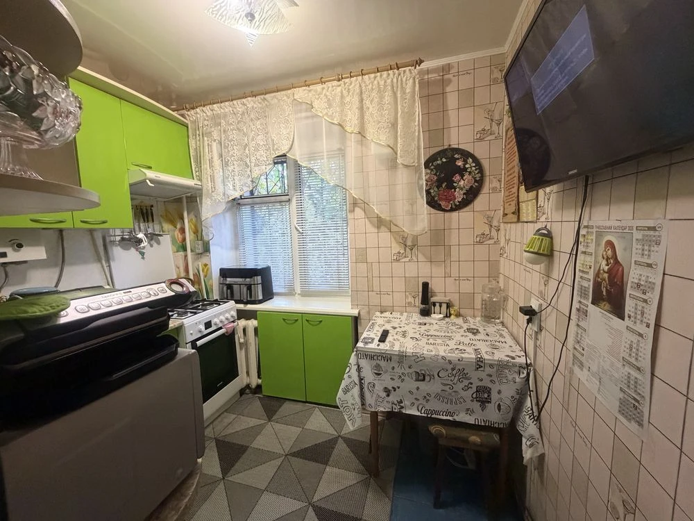Продажа 3 комнатной квартиры в Корабельном районе