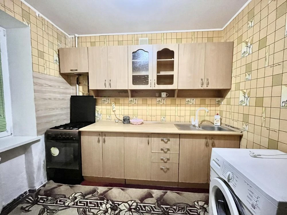 Продаю 1 к квартиру Озерна Намив