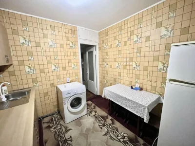 Продаю 1 к квартиру Озерна Намив